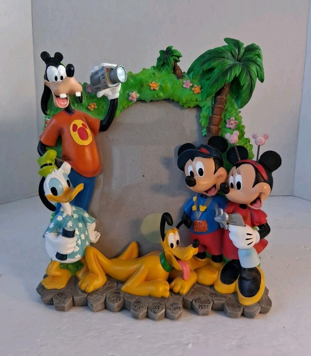 Disney Parks 3D Sculpted Resin Picture Frame - Mickey & Friends Pin Trading